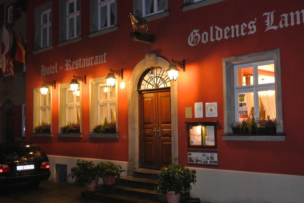 Hotel-Restaurant Goldenes Lamm Dinkelsbühl Buitenkant foto